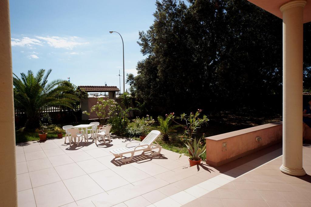 Hotel Happy Marina di Pietrasanta Exterior foto