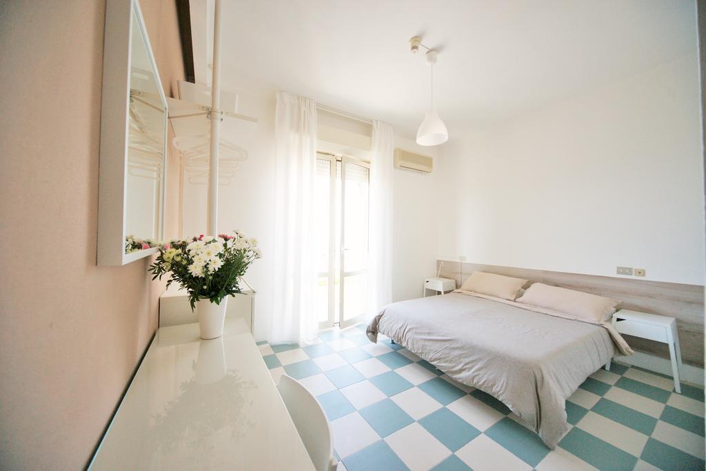 Hotel Happy Marina di Pietrasanta Exterior foto