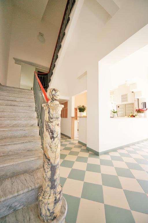 Hotel Happy Marina di Pietrasanta Exterior foto
